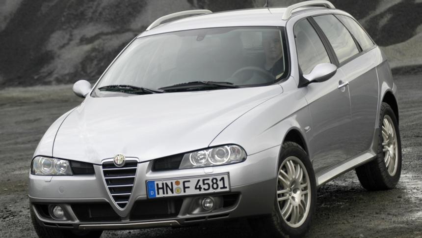 У россиян стали отбирать права за неправильно установленный номер