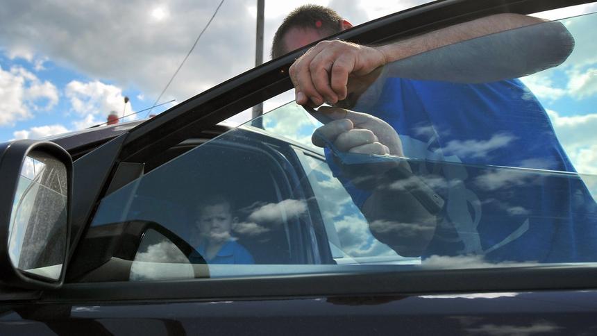 В России могут отменить наказание за тонировку передних стёкол