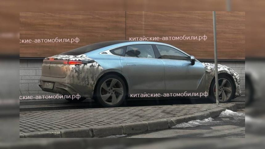 В России замечен седан Exlantix ES