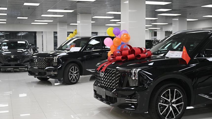 За короткое время восемь марок снизили цены на свои модели в России