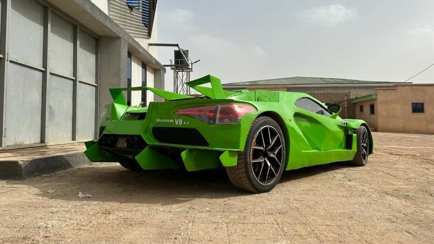 Производитель тракторов из Нигерии начал выпуск суперкара