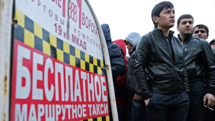 Иностранцы не смогут работать в такси в Новгородской области