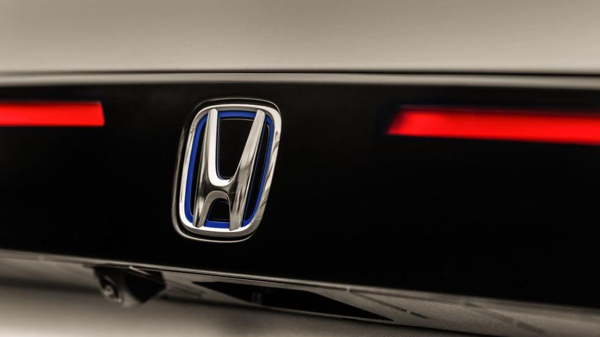 В Китае рухнули продажи японских автомобилей