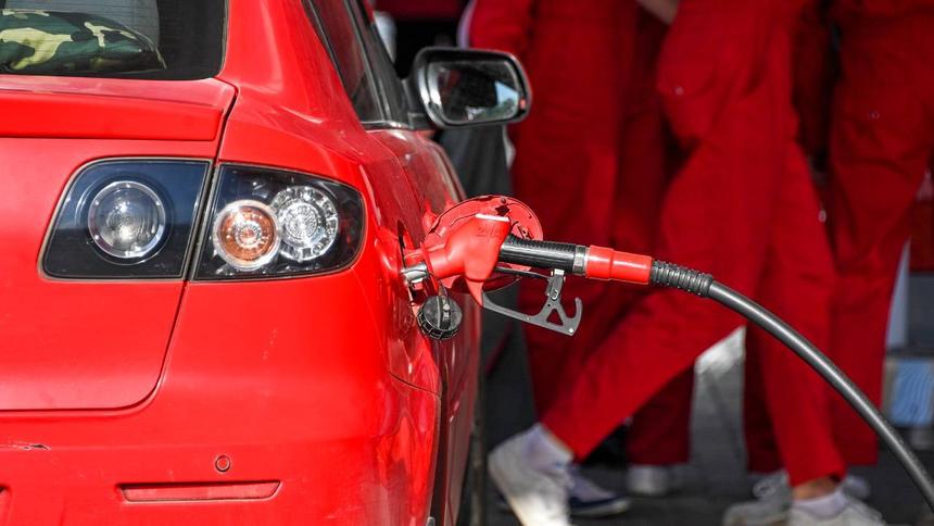 В Казахстане повысят цены на топливо для иностранцев