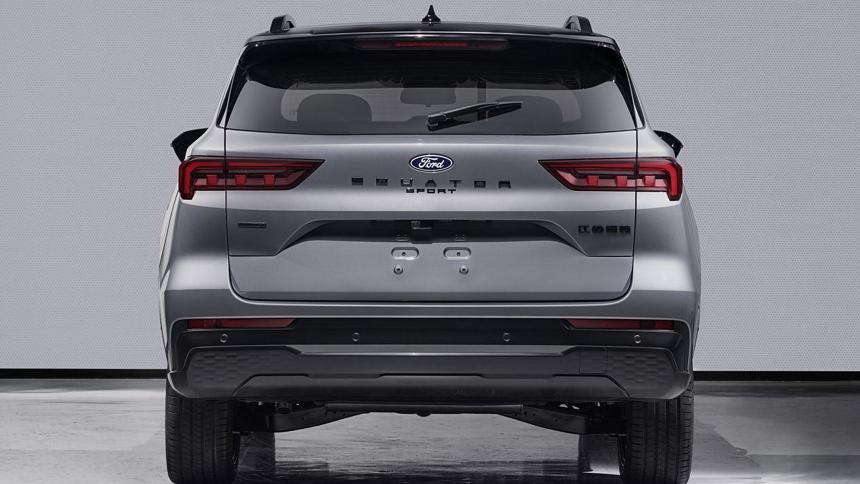 Китайцы сорвали премьеру молодежного кроссовера Ford