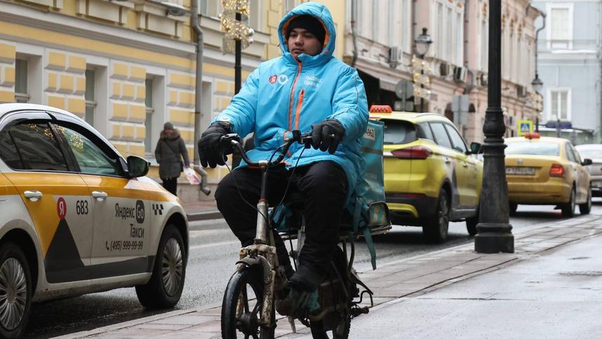Курьеров на велосипедах проверят на безопасность