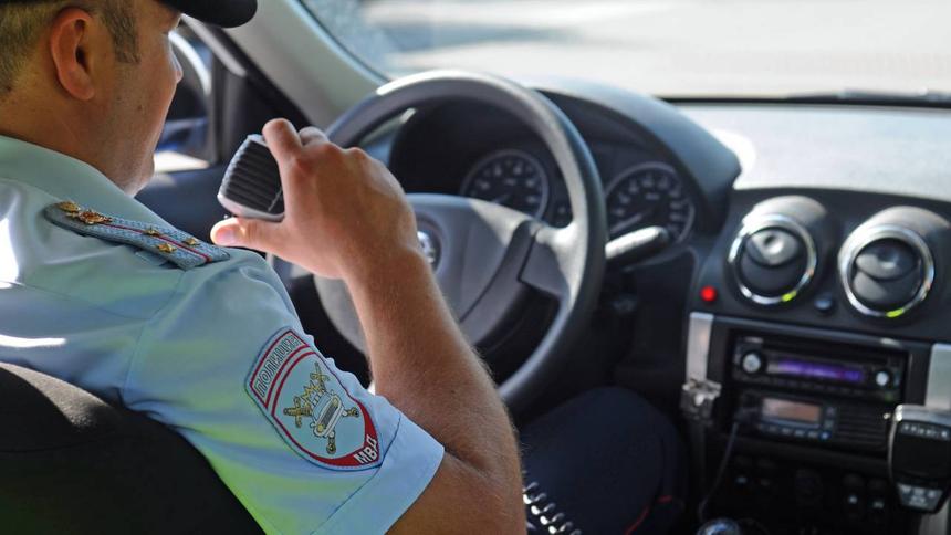 Гаишники помогли воронежцу найти пославший сигнал SOS смартфон