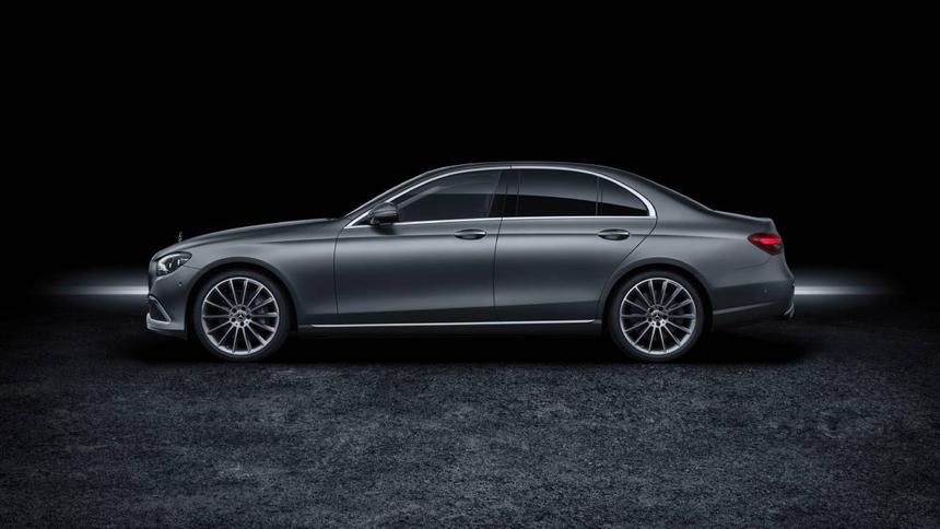 Привезти иномарку из Европы стало ещё сложнее