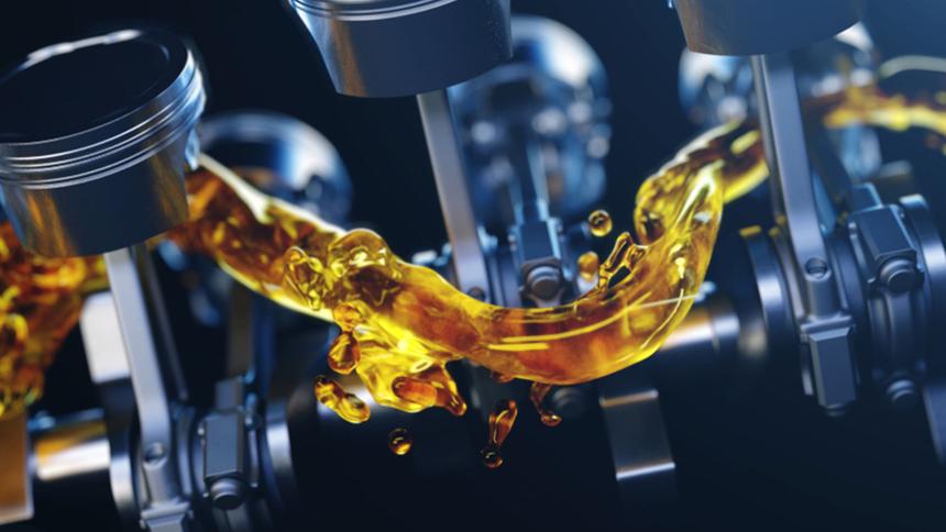 Россиян предостерегли от заливки более вязкого моторного масла