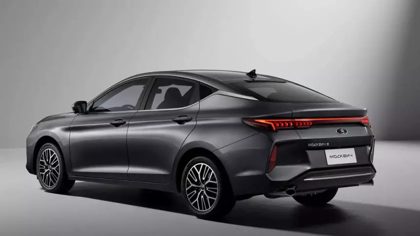 Мощные лифтбеки «Москвич 6» подорожали на полмиллиона рублей