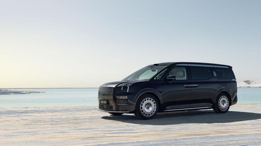 Стала известна средняя стоимость электрокара в России