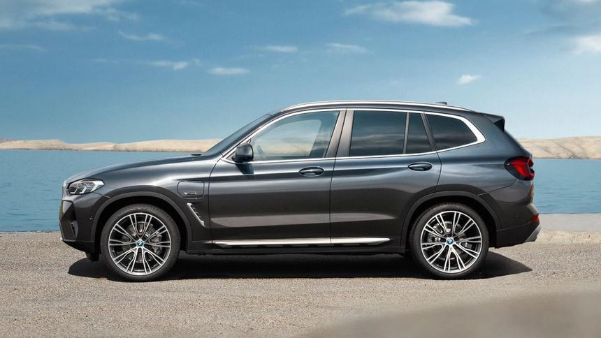 Зачем нужна кнопка под педалью газа