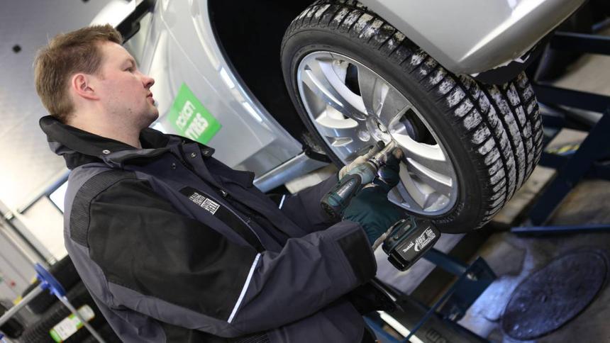 Эксперты назвали лучшие шипованные шины, которые можно купить