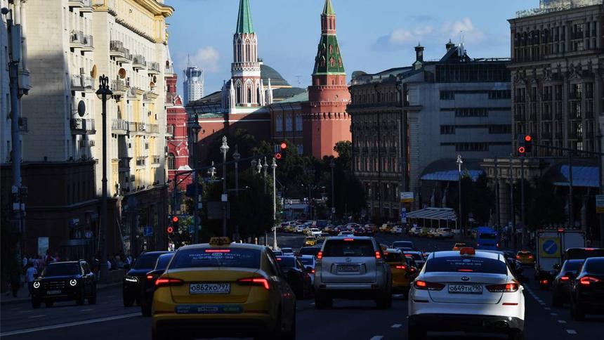 Таксисты активно «уходят в тень»