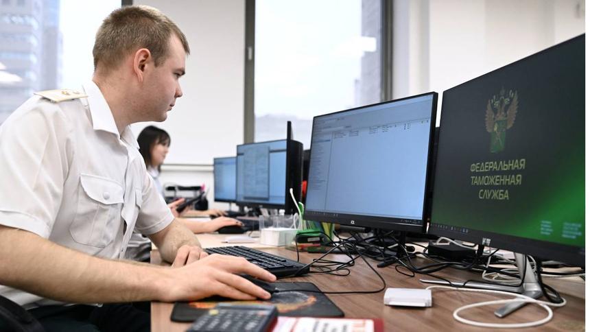 В Госдуме призвали снизить размер комиссии за утильсбор