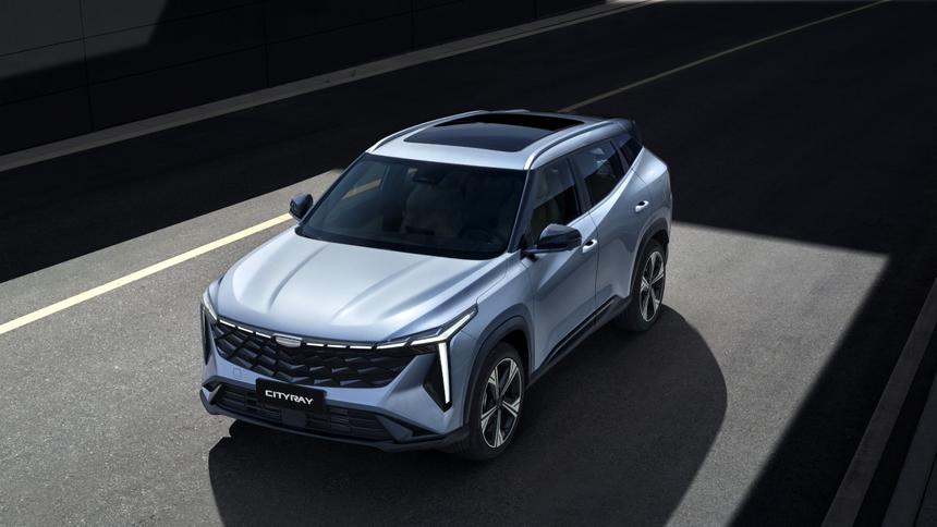 Новый кроссовер Geely за 2 399 990 рублей: раскрыты подробности