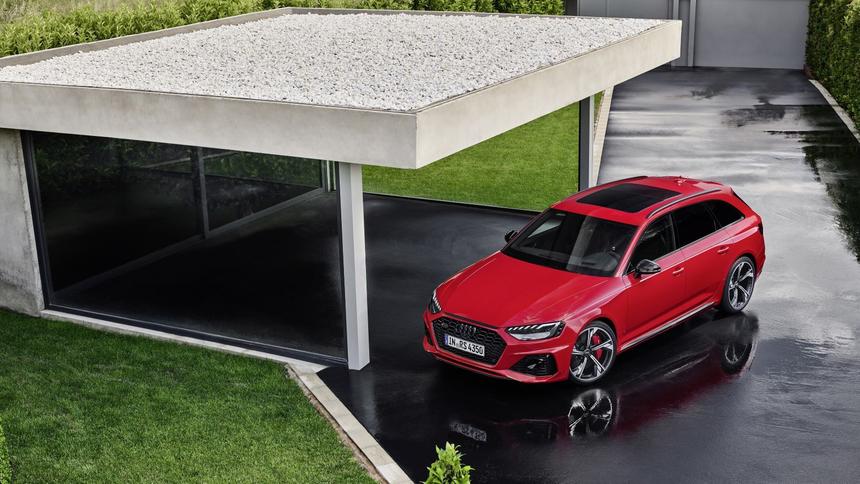 Раньше они были обычными городскими машинами. Но потом стали спорткарами