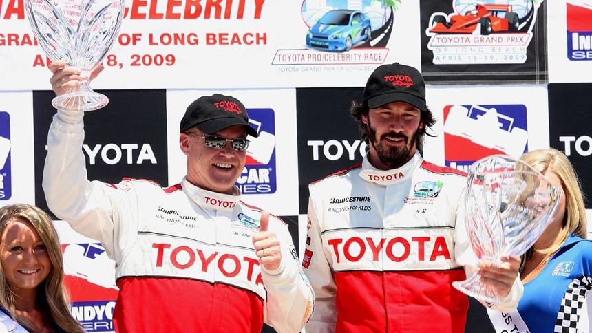 После 14-летнего перерыва актёр Киану Ривз возвращается в автогонки