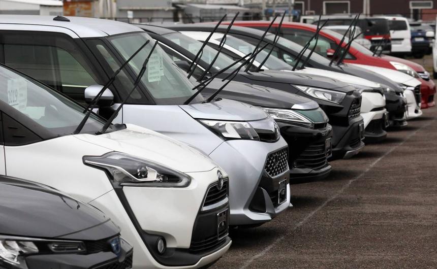 Россияне стали реже покупать подержанные машины