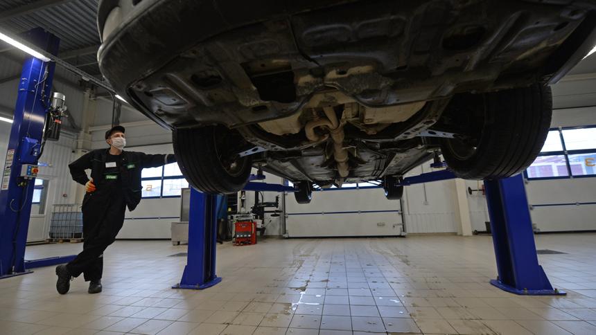 Названы пять признаков неисправного рулевого управления