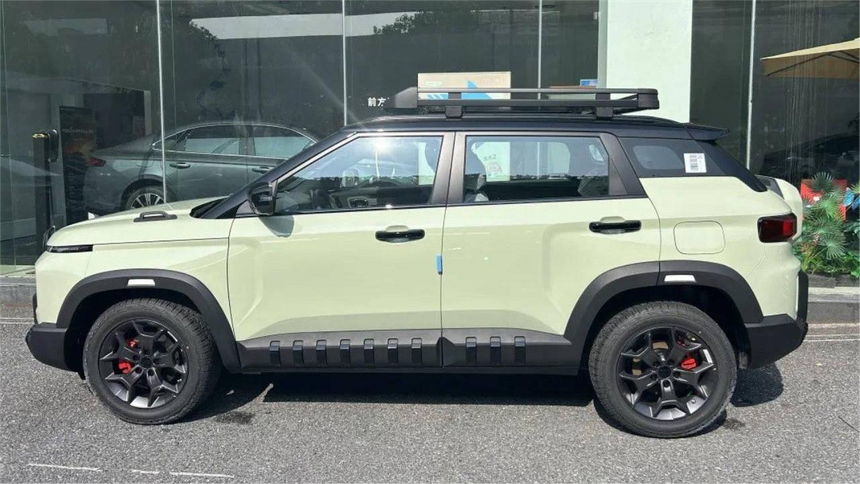 Внедорожник Geely Cowboy за 1 400 000 рублей сфотографировали живьём