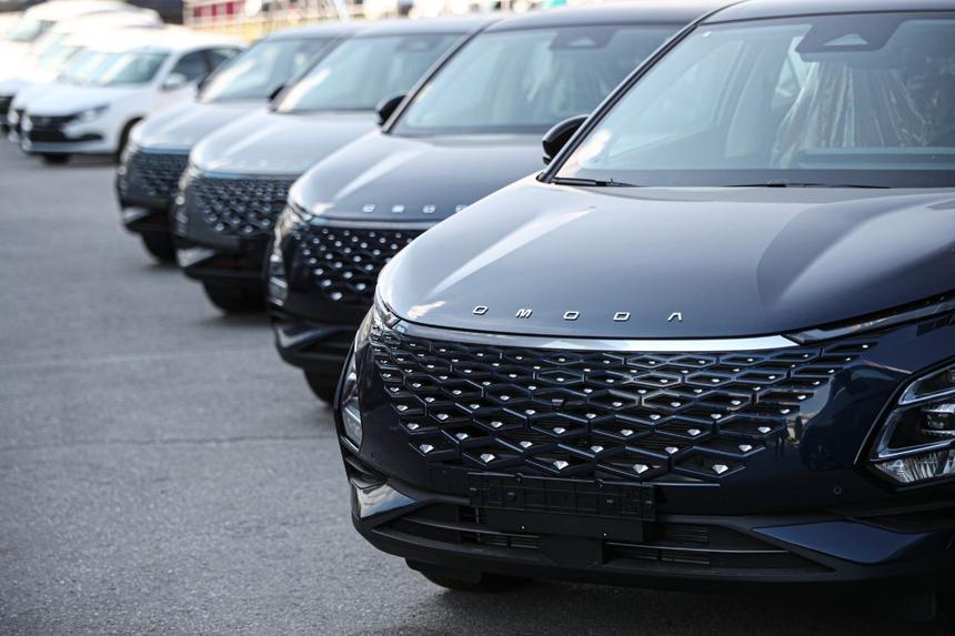 Китай — главный импортёр новых машин в Россию