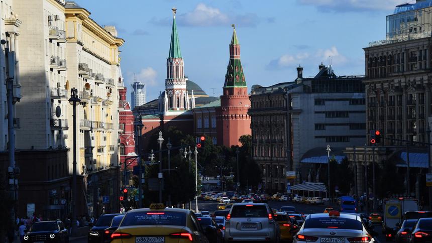 Власти Москвы повысили ставки транспортного налога