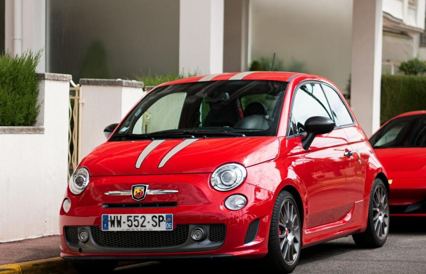 Итальянский Abarth отказался от производства машин с ДВС