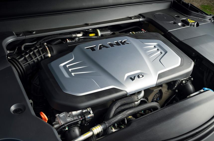 Царь горы: всё, что нужно знать об огромном Tank 700