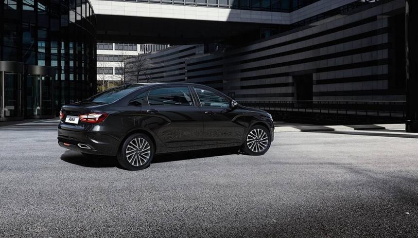 Роскошная версия Lada Aura оказалась дешевле, чем ожидали