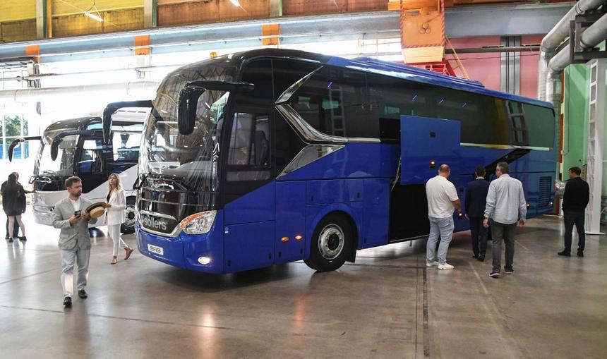 Российский авторынок за год вырос почти в два раза