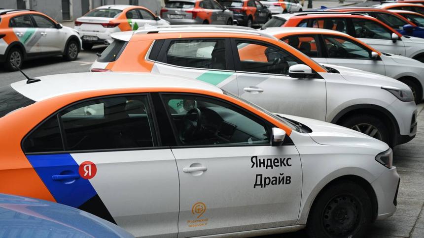 Пользователи каршеринга научились водить машину безопасно