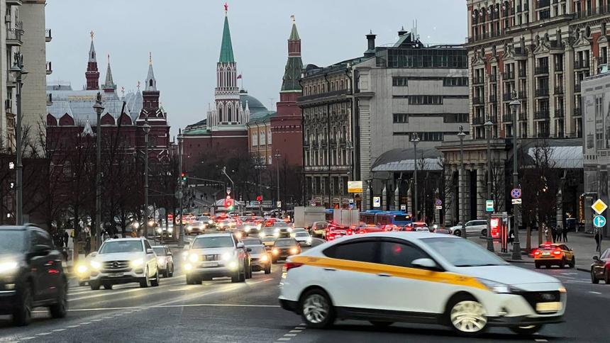 Своих пассажиров застраховали 257 тысяч таксистов