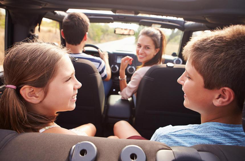 С ребёнком на машине: 5 полезных идей, чем заняться