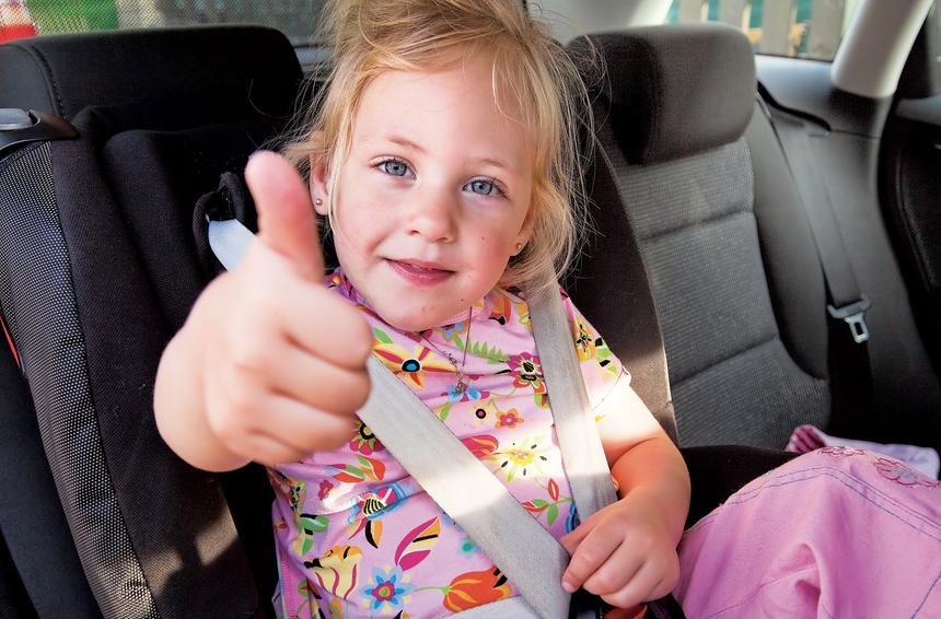 С ребёнком на машине: 5 полезных идей, чем заняться