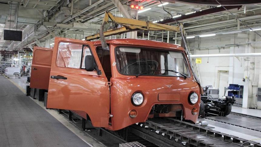 Машины УАЗ начнут качественно красить