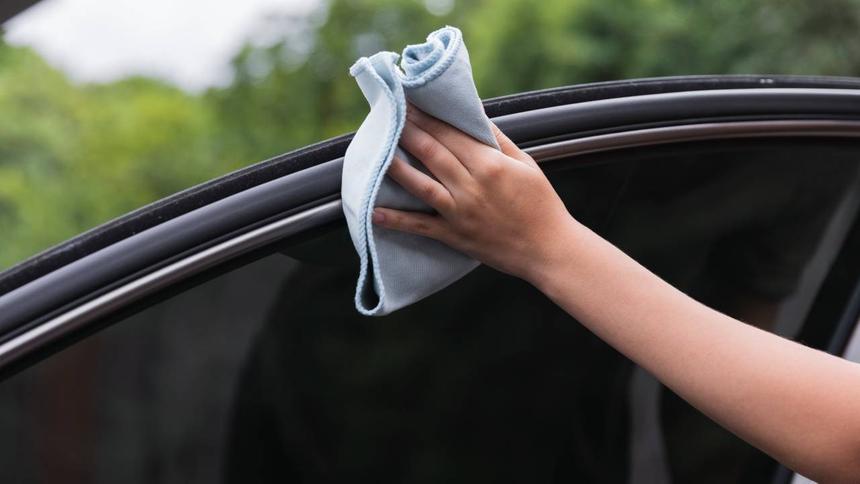 Гаишники начнут штрафовать иностранцев за тонировку