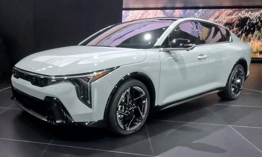 Самым продаваемым автомобилем в США стала не Tesla