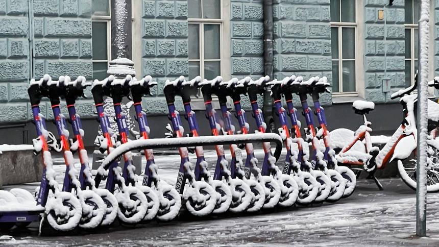 В Москве усложнили правила аренды электросамокатов