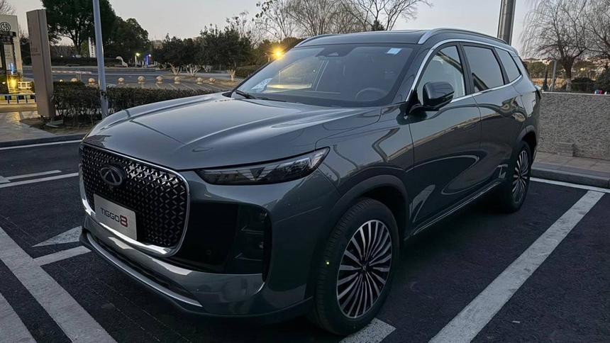 Раскрыты сроки появления нового Chery Tiggo 8 в России