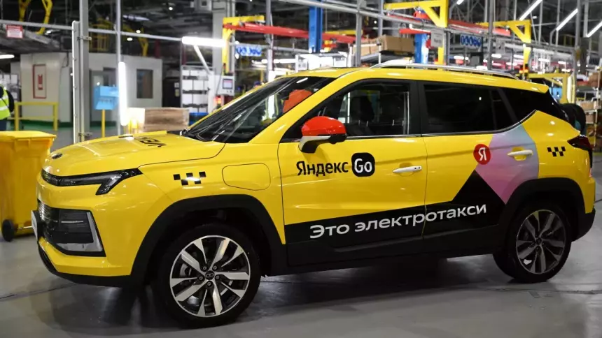 Пассажиры отменяют такси, когда приезжает «Москвич 3»