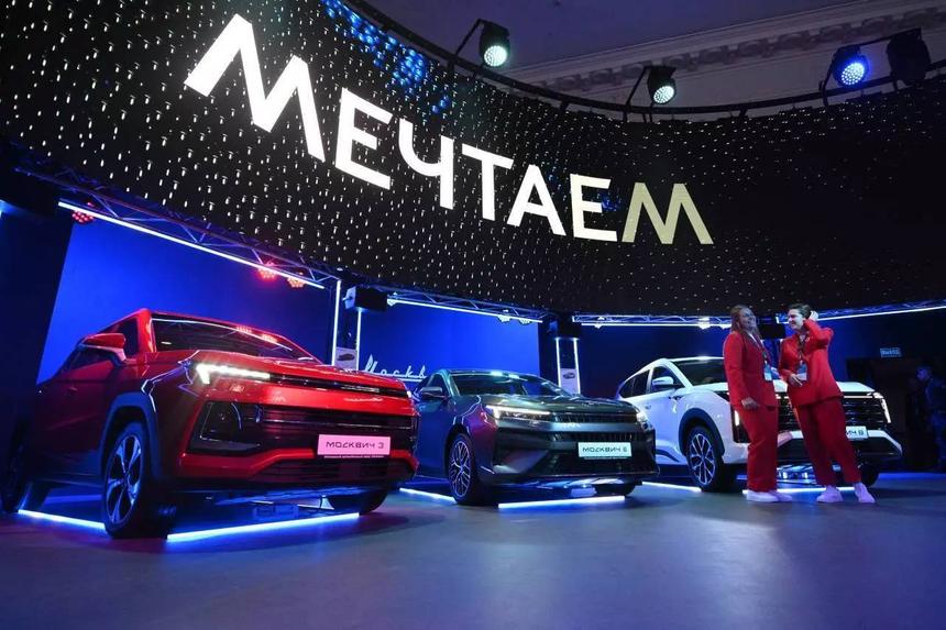 «Москвич» поднял цены на комплектации 2025 года