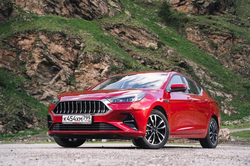 В Казахстане стартуют продажи нового электрического JAC e-J7