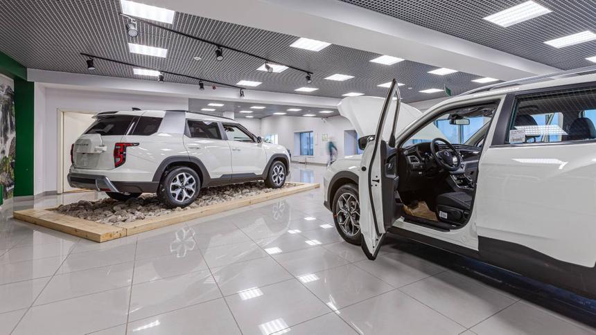 Госдума защитит россиян от навязывания «допов» в автосалонах