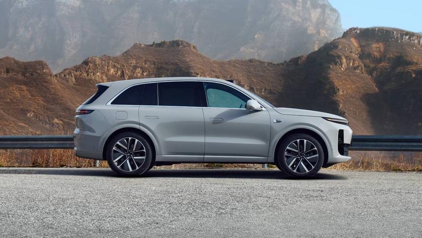 С владельца китайского гибрида власти требуют сотни тысяч рублей