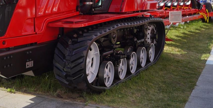 Под маркой «Беларус» начнут делать мощные гусеничные тракторы