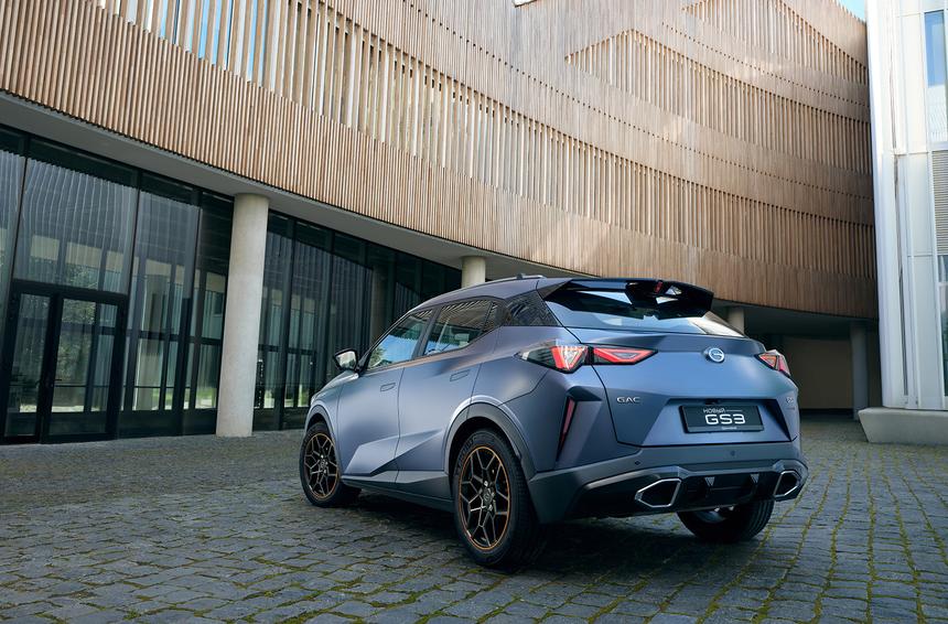 Тест-драйв эффектного GAC GS3