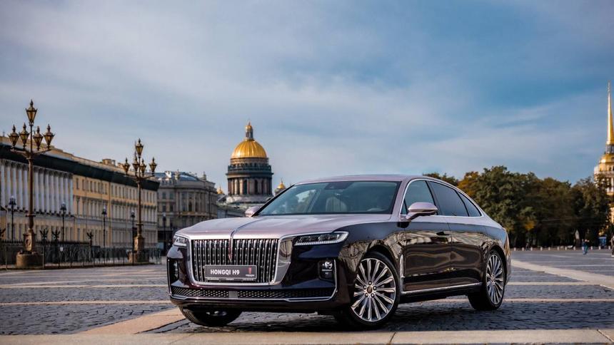 Автомобили Hongqi поедут по Красной площади 9 мая