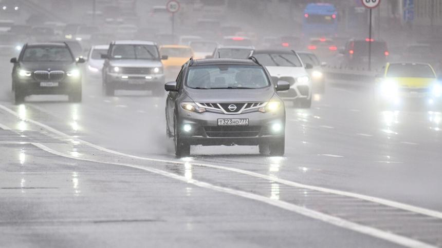 Путин объяснил, зачем поднимать утильсбор на машины