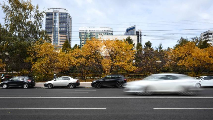 Красота и практичность: названы самые выигрышные цвета машин